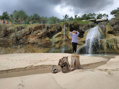 Spot Foto Pantai Banyu Tibo