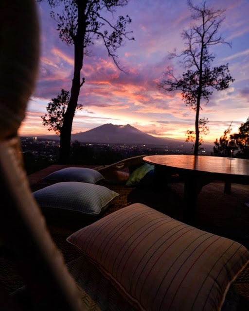 pasir-angin-cafe-puncak-819x1024.jpg pasir-angin-cafe-puncak-819x1024.jpg