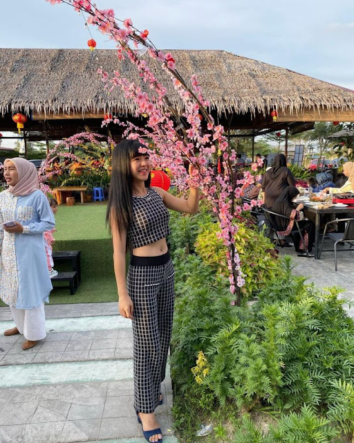 titik temu sergai cafe serdang