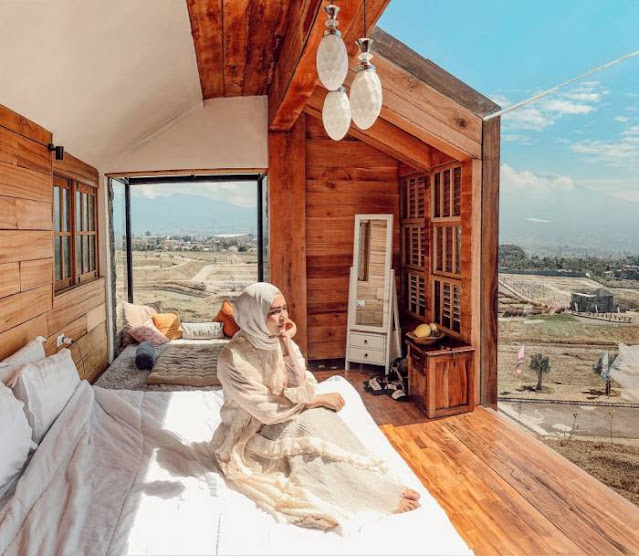 spot selfie carani grand villa batu