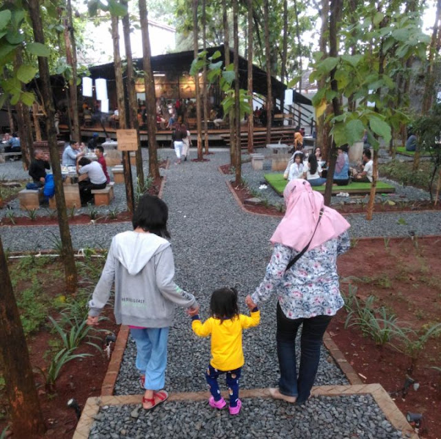 hutan jati cafe and gelato