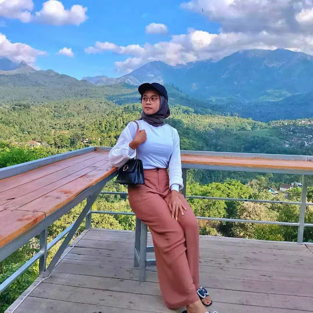 wilis view cafe sawahan