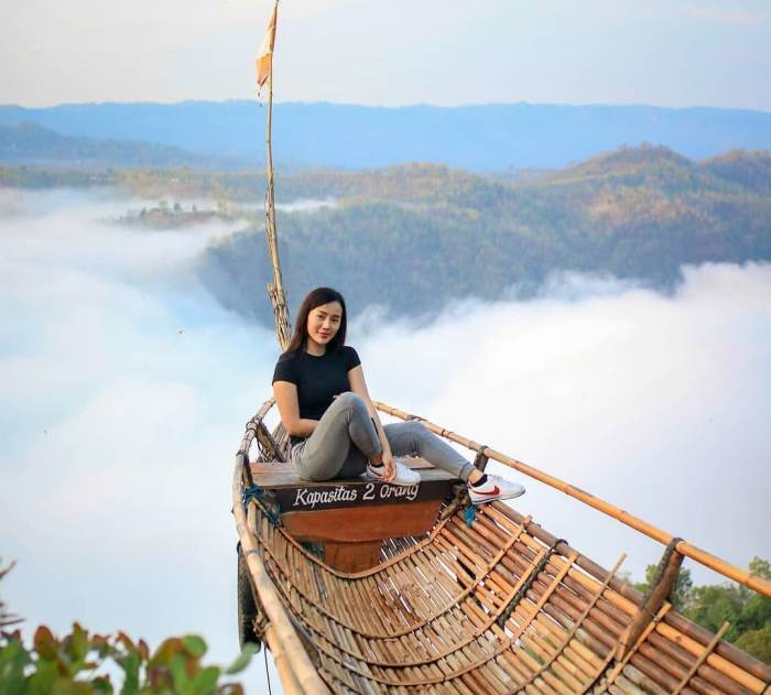 Wisata Hutan Pinus Yogyakarta