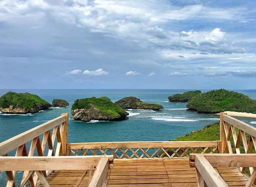 Pantai Kasap Pacitan