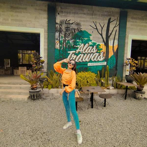 Cafe Alas Trawas Mojokerto