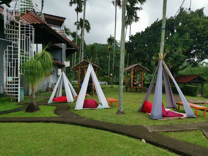 jungle cafe mojokerto