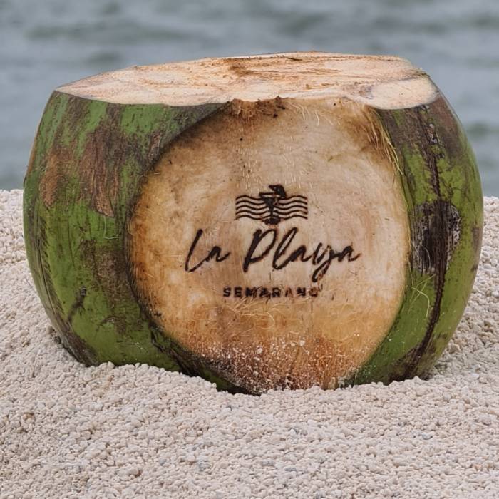 la playa cafe semarang