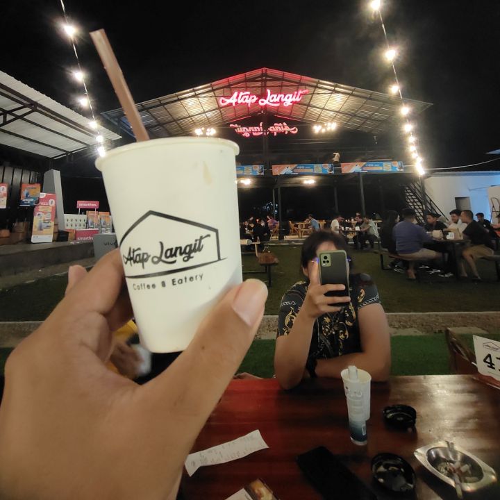 atap langit cafe semarang